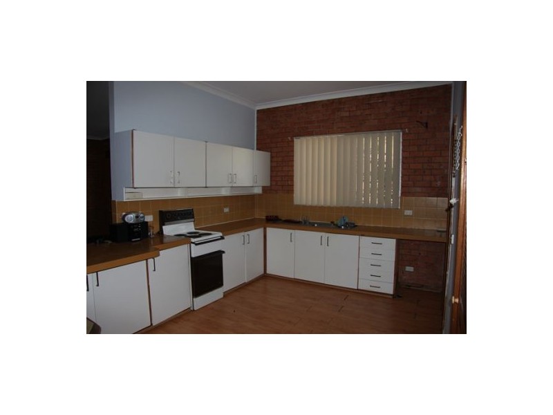 2/17 Alick Street, Belmont NSW 2280