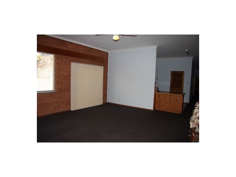 2/17 Alick Street, Belmont NSW 2280