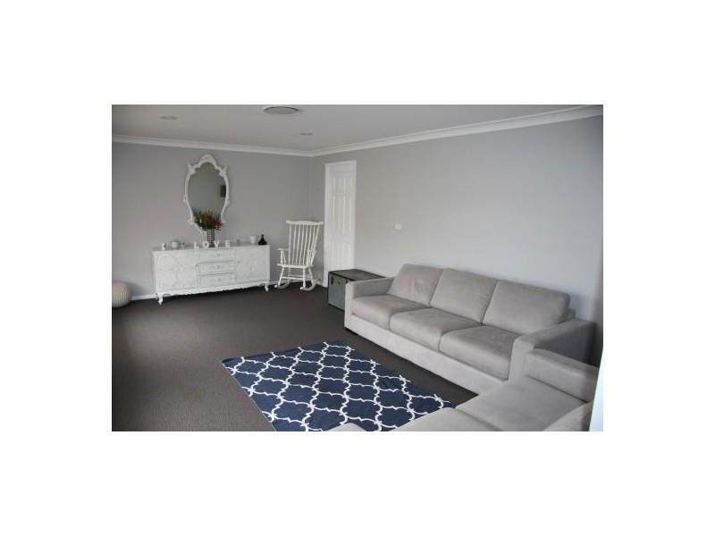 21 Nerang Street, Belmont NSW 2280