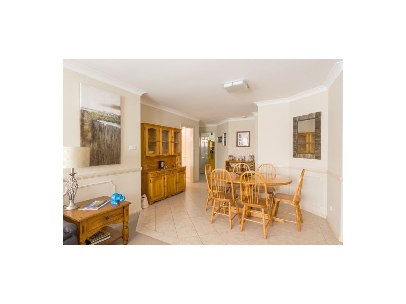 15 Dwyer  Chase, Eleebana NSW 2282