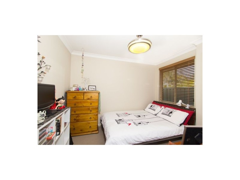15 Dwyer  Chase, Eleebana NSW 2282