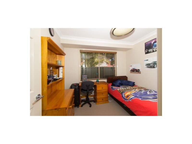 15 Dwyer  Chase, Eleebana NSW 2282