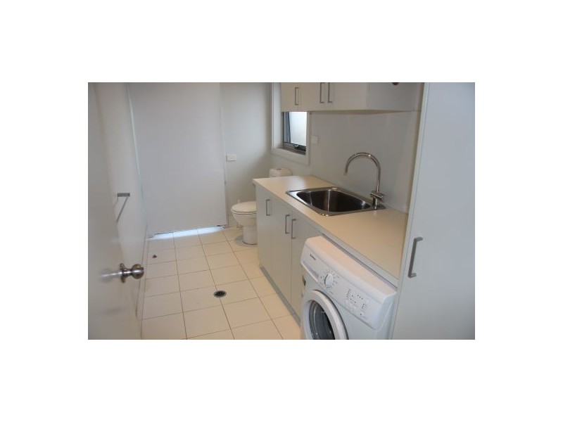 2 B Lake Street, Warners Bay NSW 2282