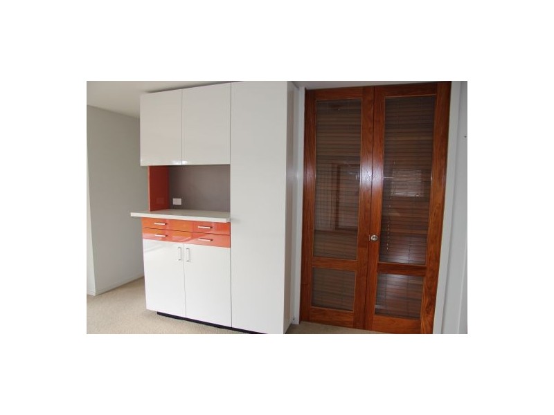 2 B Lake Street, Warners Bay NSW 2282