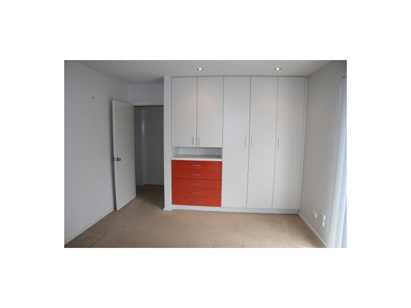 2 B Lake Street, Warners Bay NSW 2282