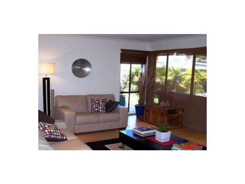 11 Heron Place, Belmont NSW 2280