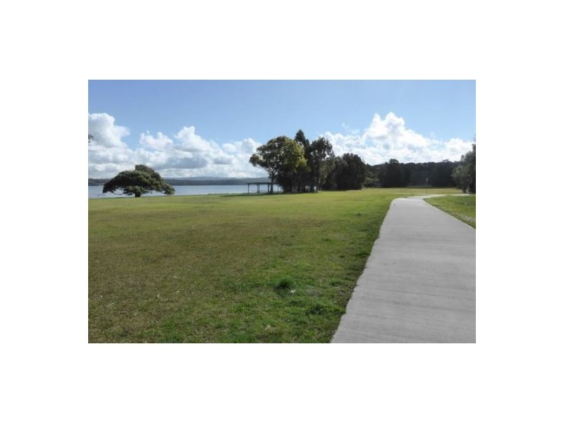 23 St Johns Drive, Croudace Bay NSW 2280