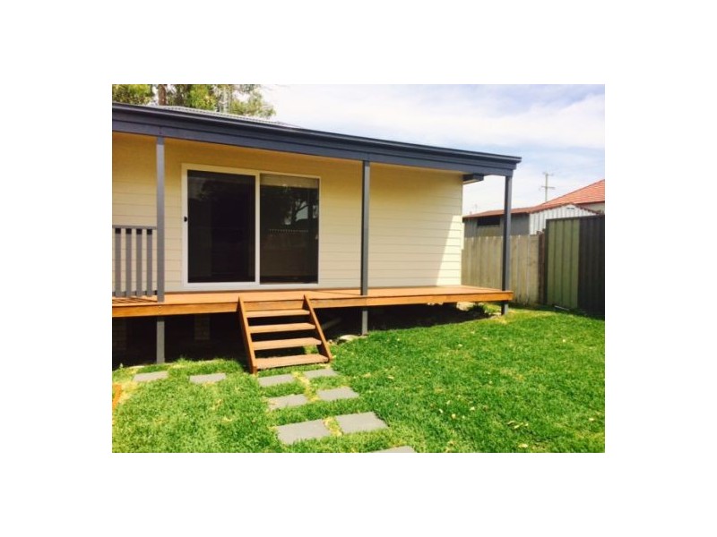 5a Henry Street, Belmont NSW 2280