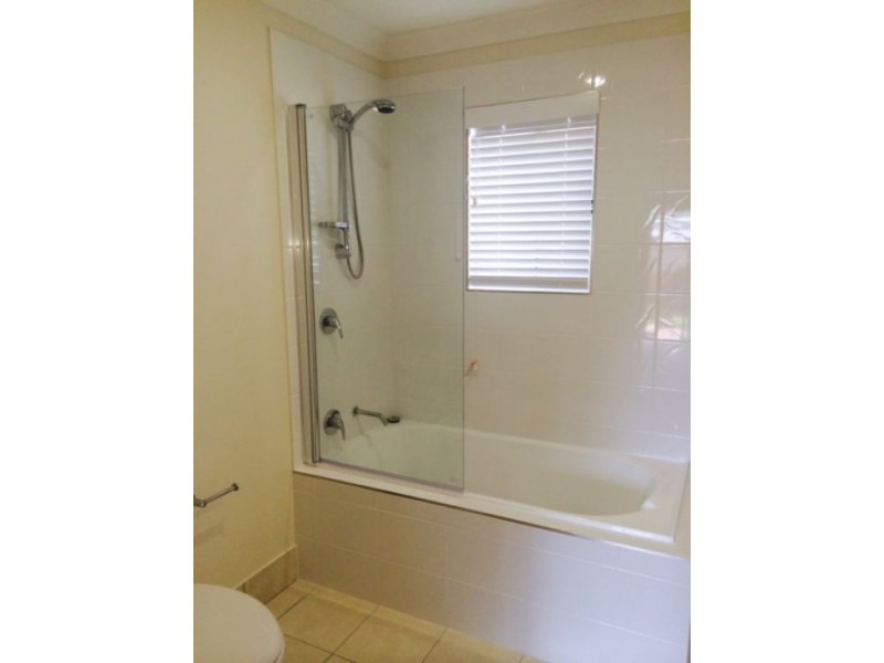 5a Henry Street, Belmont NSW 2280