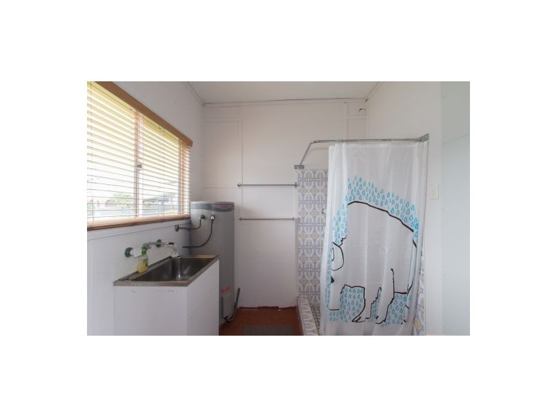 42 Emily Street, Marks Point NSW 2280