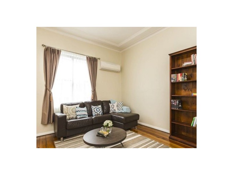 34 Swan Street, Hamilton NSW 2303