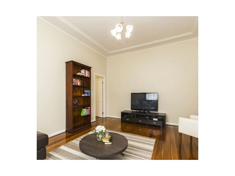 34 Swan Street, Hamilton NSW 2303