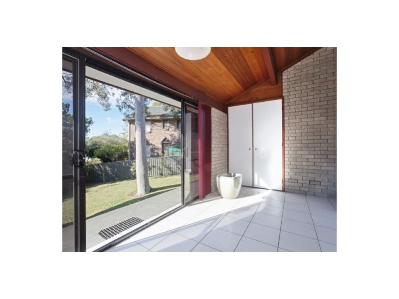 1 Werona Crescent, Valentine NSW 2280