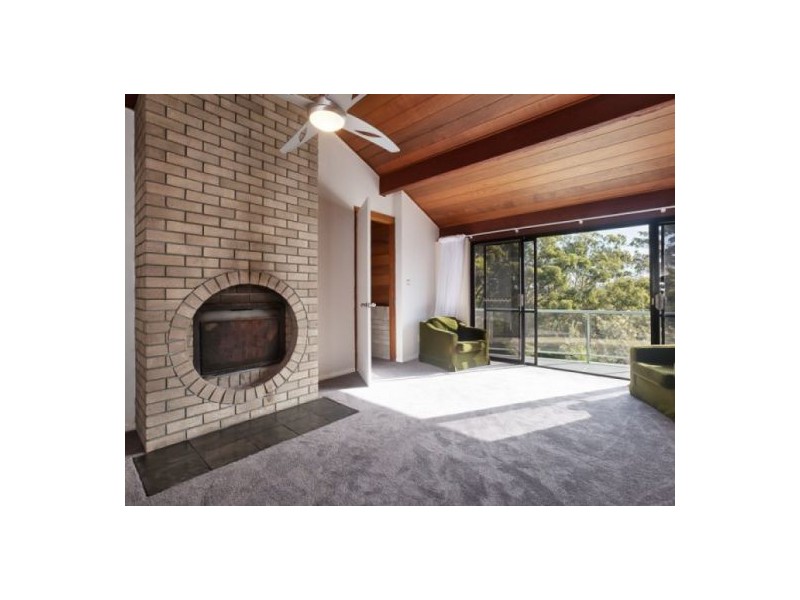 1 Werona Crescent, Valentine NSW 2280