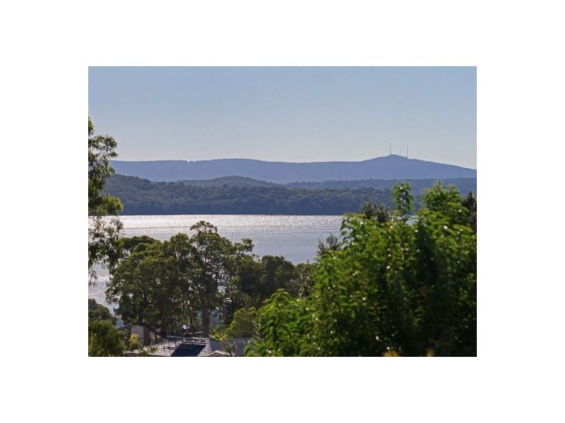1 Werona Crescent, Valentine NSW 2280