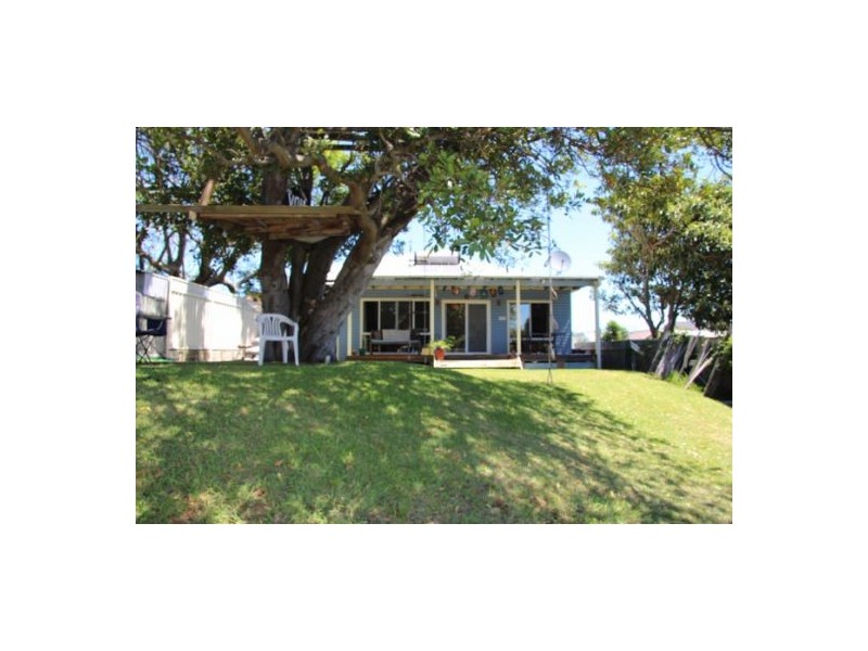 9 Reid Street, Marks Point NSW 2280