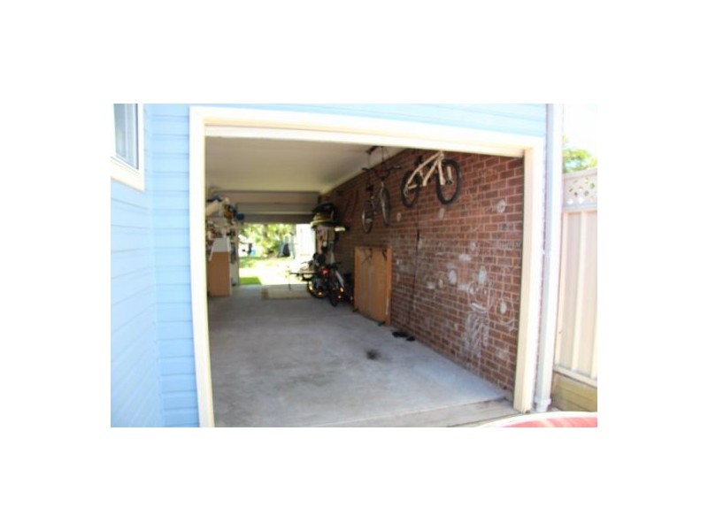 9 Reid Street, Marks Point NSW 2280