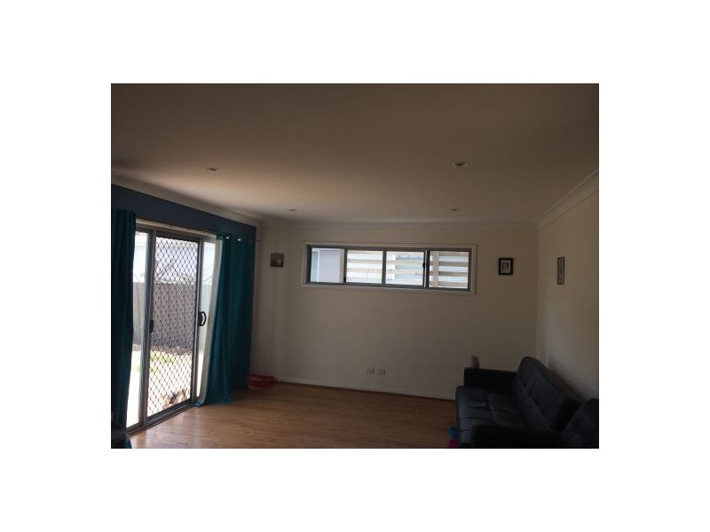 22 Railway Crescent, Belmont North NSW 2280