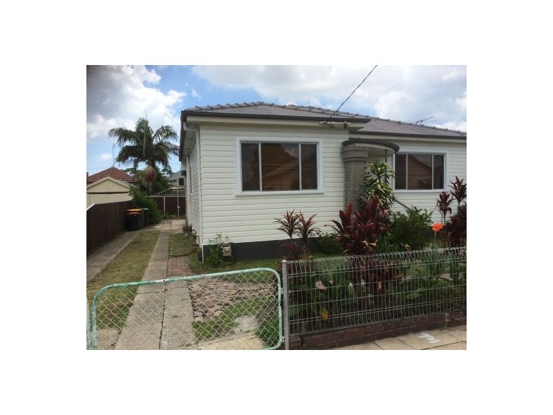 1a York Street, Mayfield NSW 2304