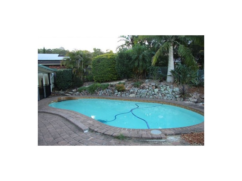8 Lindeman Close, Eleebana NSW 2282