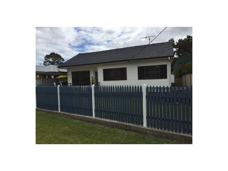 32 Helen Street, Mount Hutton NSW 2290