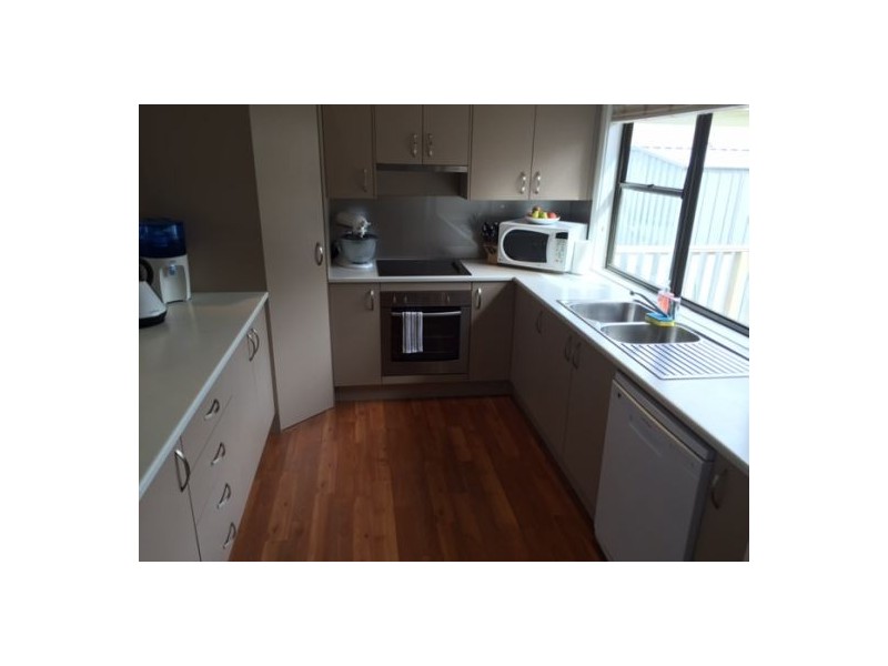 32 Helen Street, Mount Hutton NSW 2290