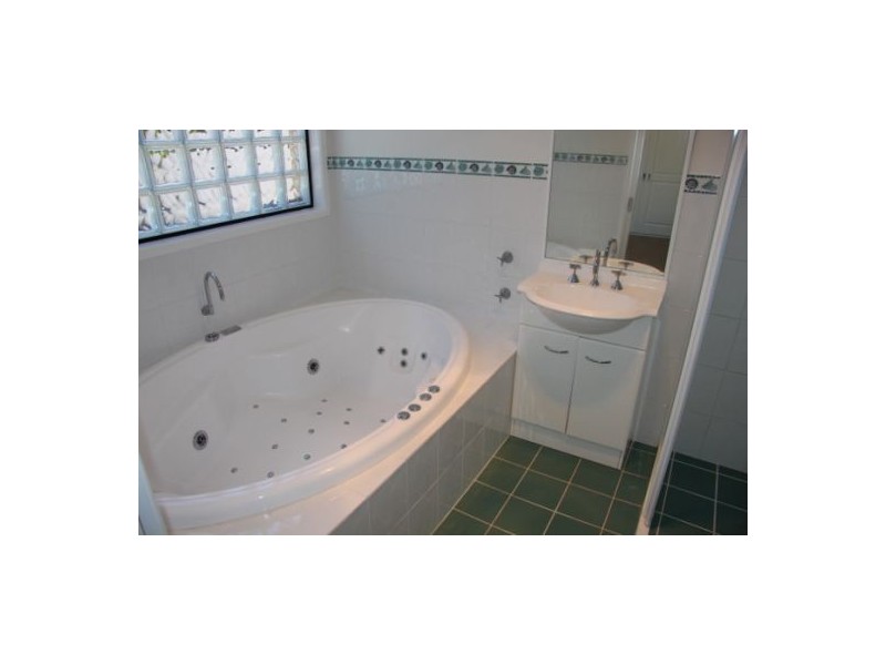 9 Watervale Close, Blacksmiths NSW 2281