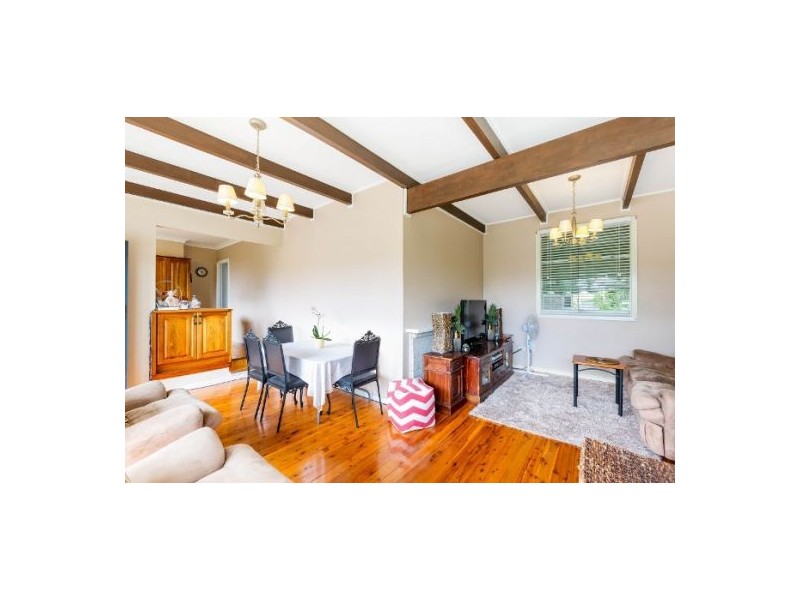 1 Harkins Street, Eleebana NSW 2282