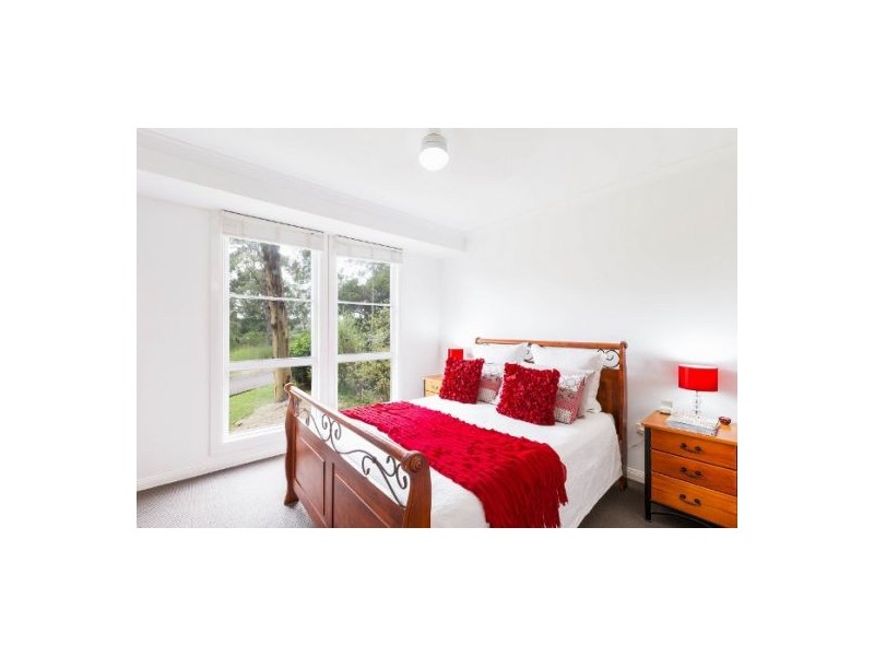 1 Harkins Street, Eleebana NSW 2282