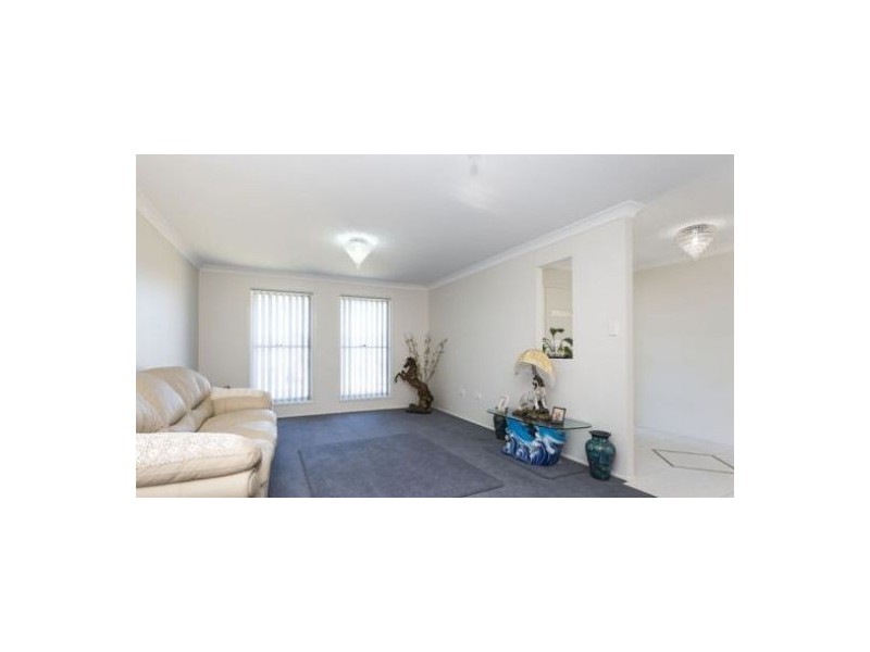 10 Foveaux Street, Cameron Park NSW 2285