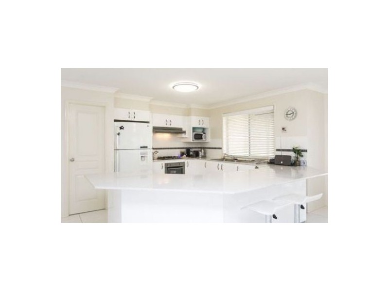 10 Foveaux Street, Cameron Park NSW 2285