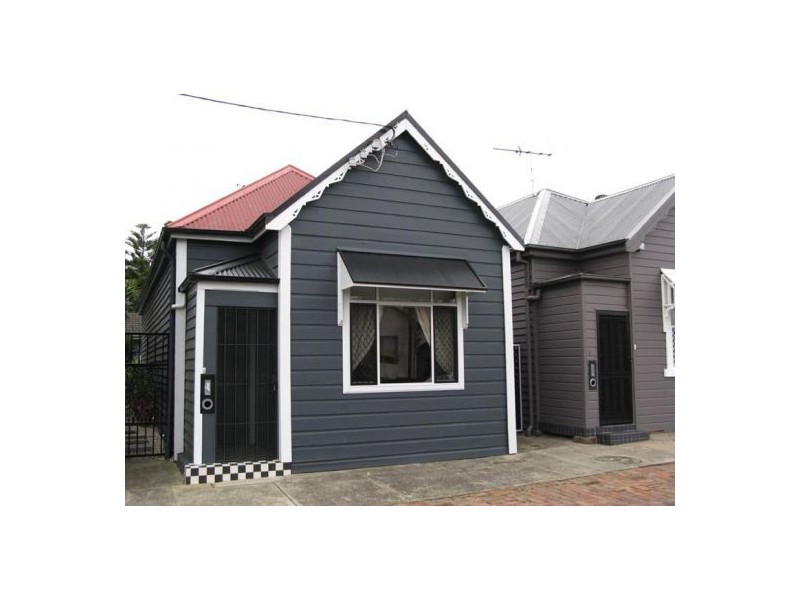 12 Young Street, Cooks Hill NSW 2300