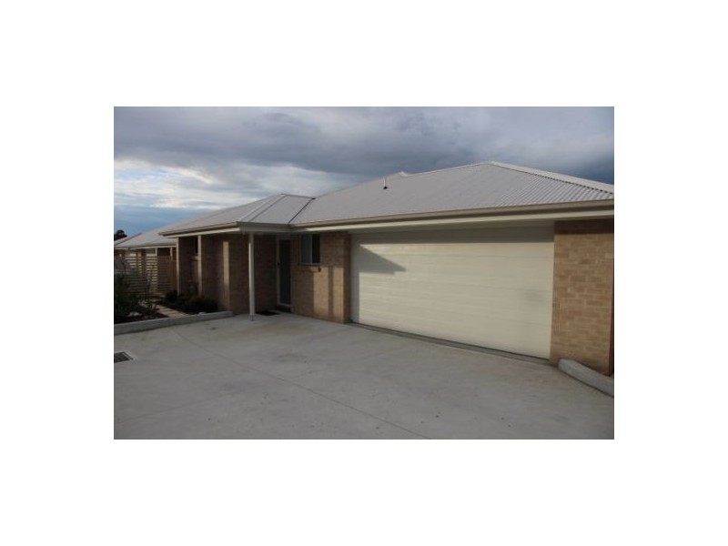 1/4 Hardes Avenue, Maryland NSW 2287