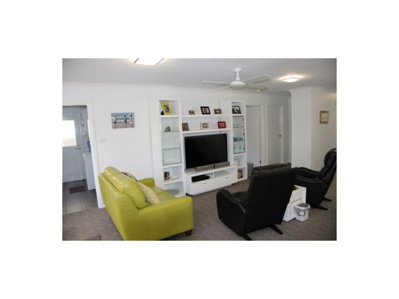 1/4 Hardes Avenue, Maryland NSW 2287