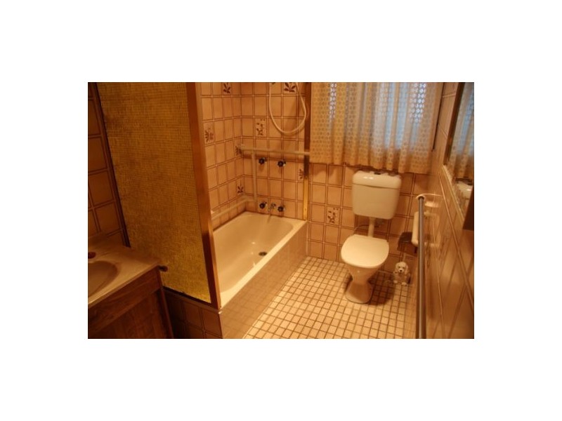 10 Floraville Road, Belmont North NSW 2280