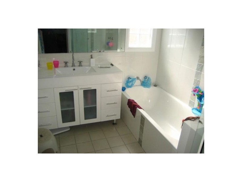 15 Fourth Street, Cardiff NSW 2285