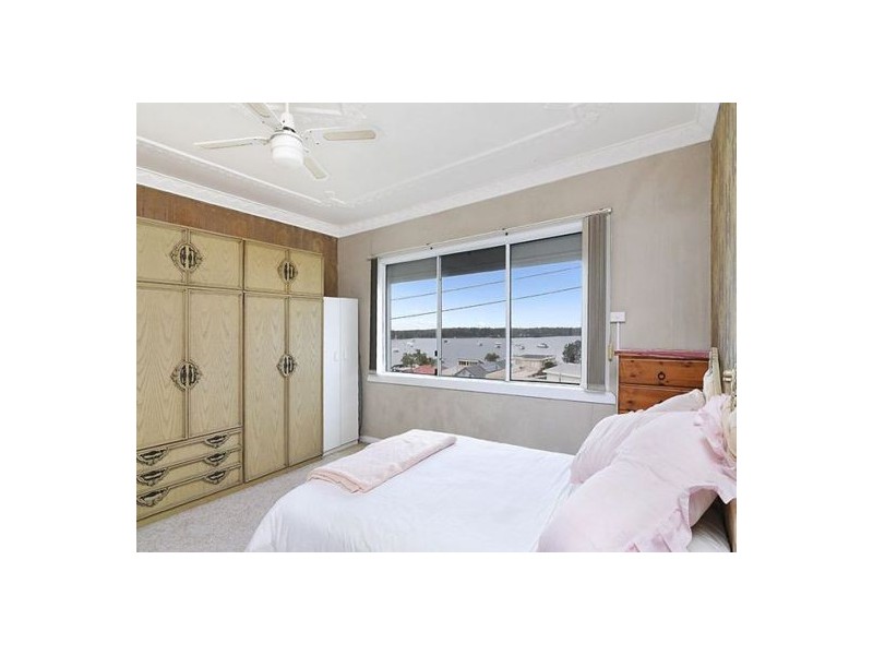 117 Marks Point Road, Marks Point NSW 2280