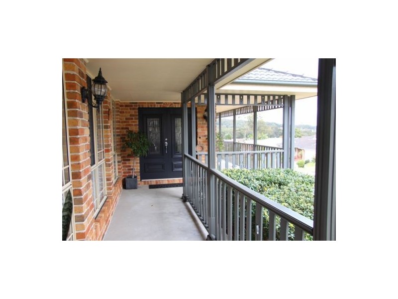 12 Agincourt Crescent, Valentine NSW 2280