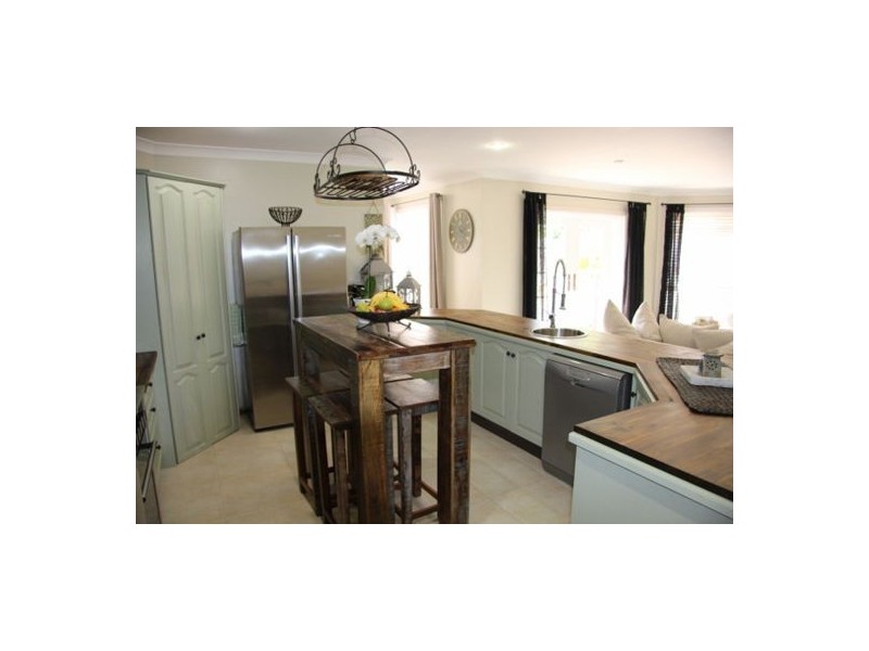 12 Agincourt Crescent, Valentine NSW 2280