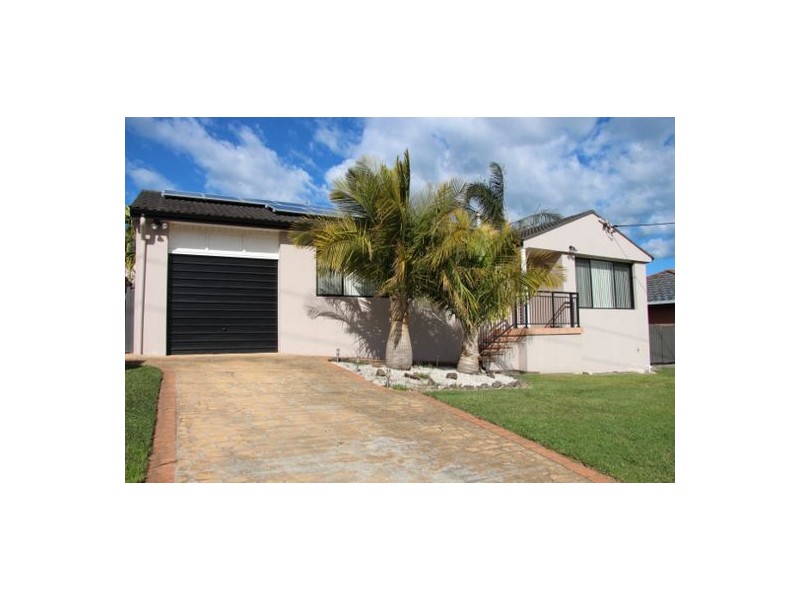 72 Old Belmont Road, Belmont North NSW 2280