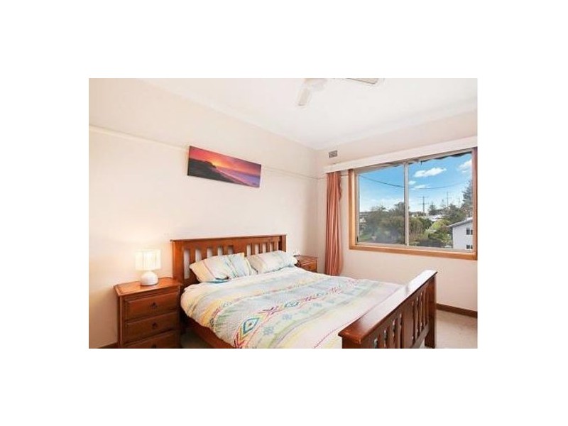 52 Hutchinson Street, Redhead NSW 2290