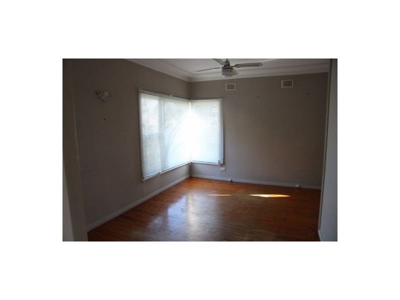 6 Haddon Cres, Marks Point NSW 2280