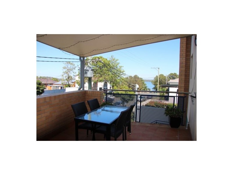 1/9 Howard Street, Warners Bay NSW 2282