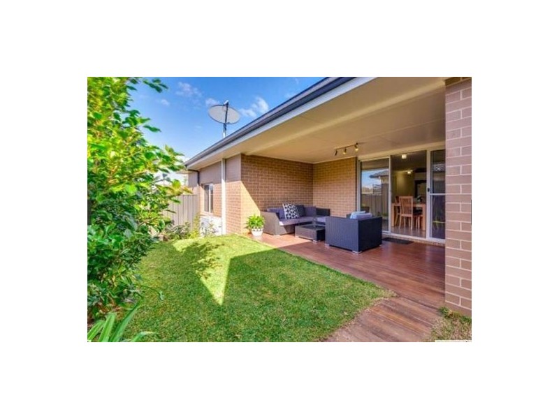 5 B John Darling Drive, Belmont North NSW 2280