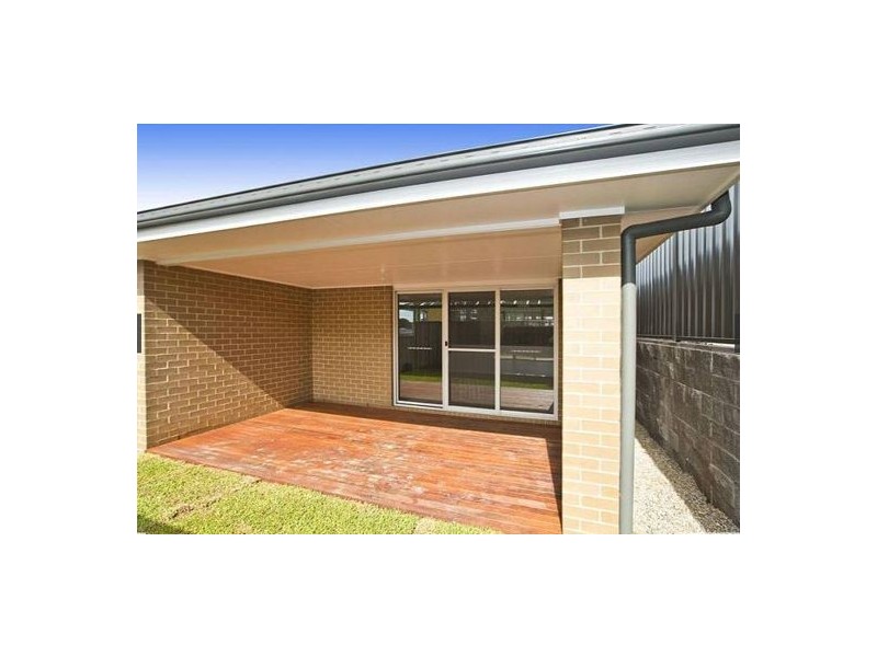 5 B John Darling Drive, Belmont North NSW 2280