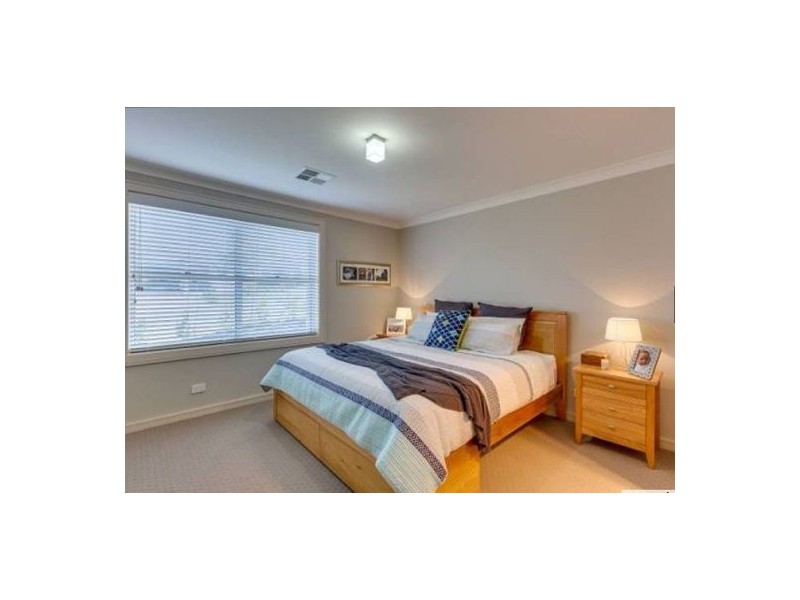 5 B John Darling Drive, Belmont North NSW 2280