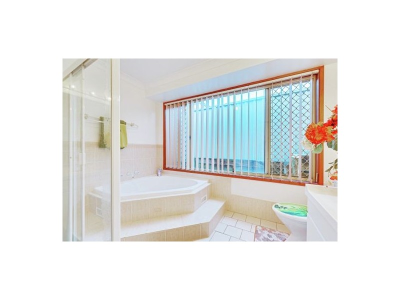 14 Lonsdale Grove, Lakelands NSW 2282