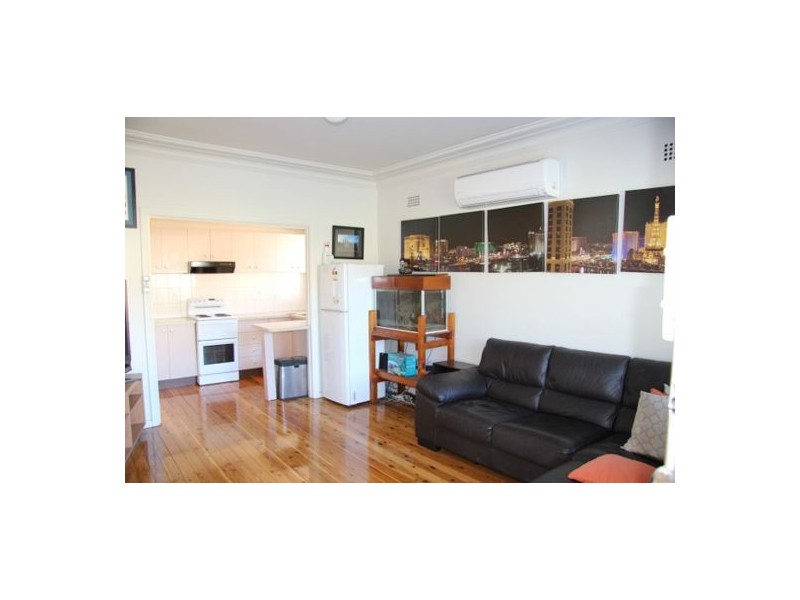 69 Yorston Street, Warners Bay NSW 2282