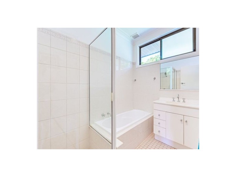 99 Roslyn Avenue, Charlestown NSW 2290