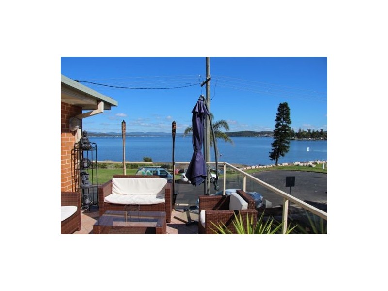 42 Village Bay Close, Marks Point NSW 2280